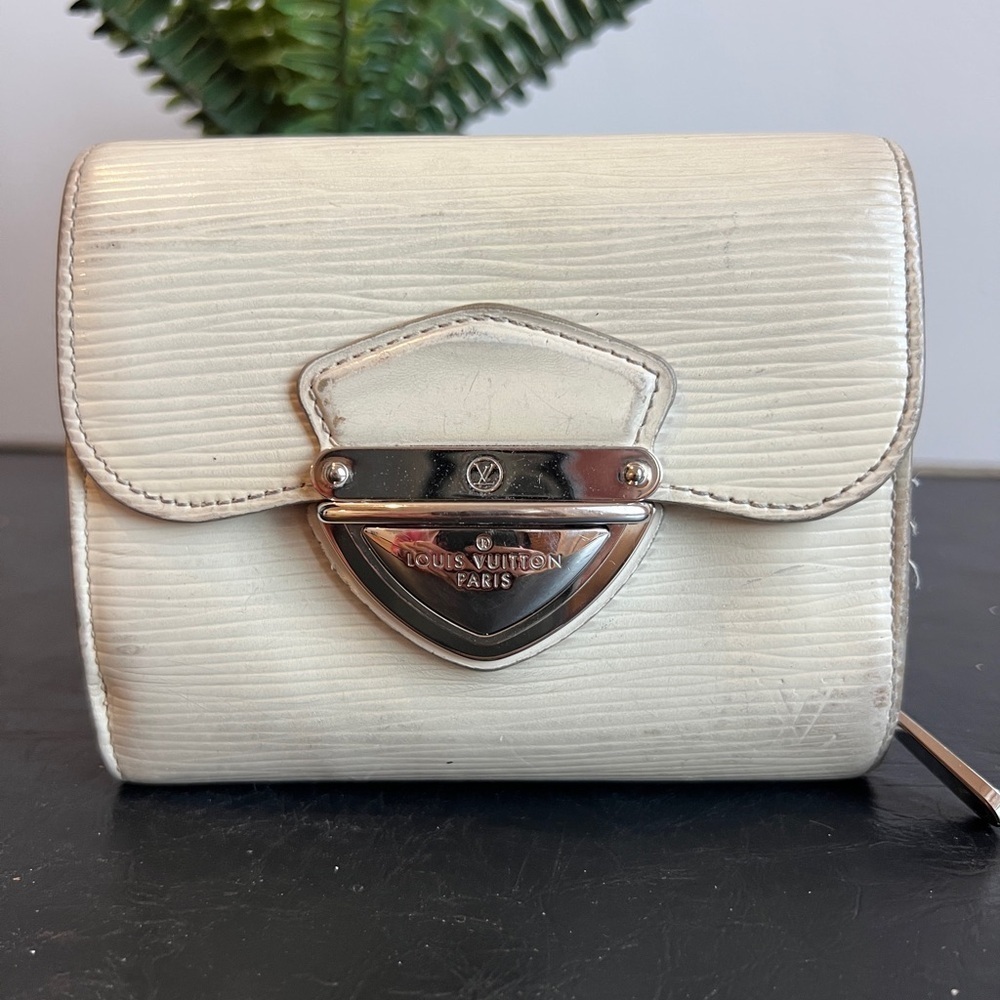 Louis Vuitton Epi Joey Wallet